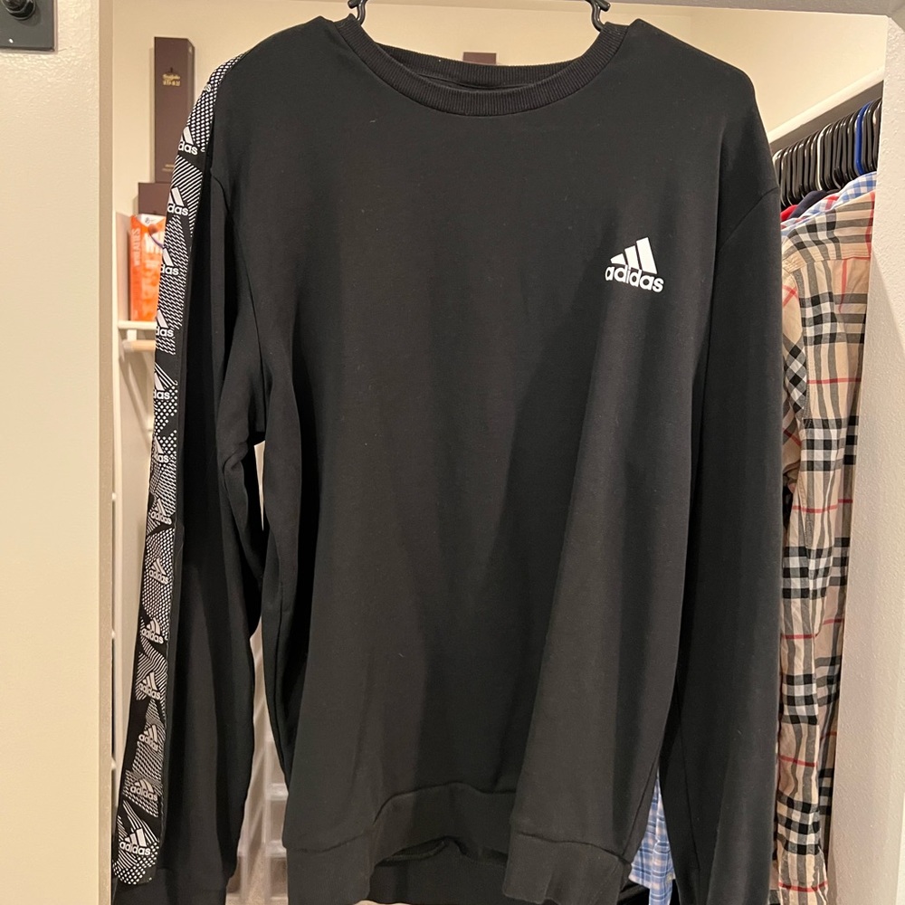 Adidas Crewneck size large.